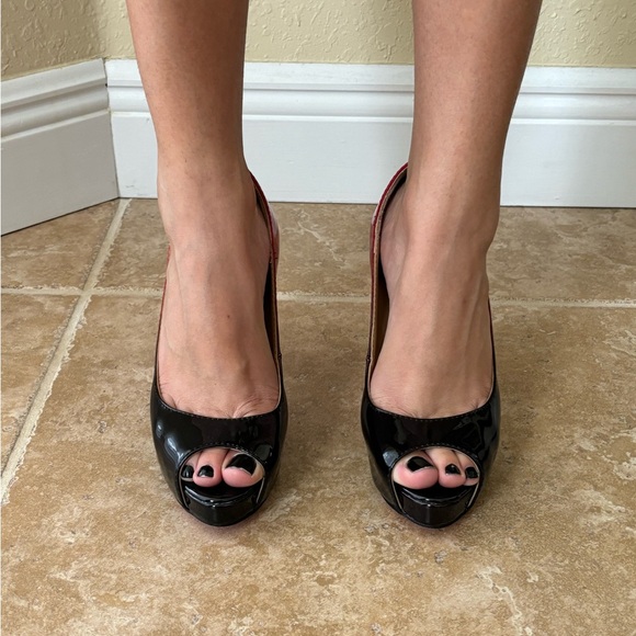 Red and black ombre heels - Picture 3 of 5